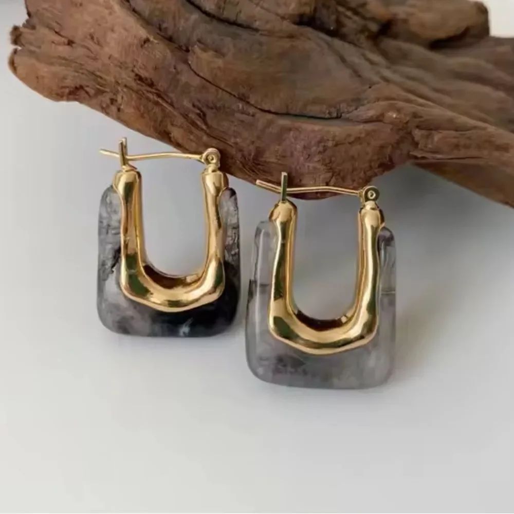Bohemian grey hoop earrings A520